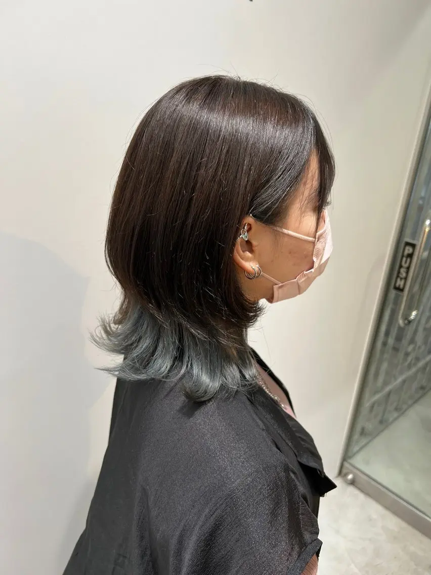 カラー Alma four /モリモト スズカのヘアスタイル