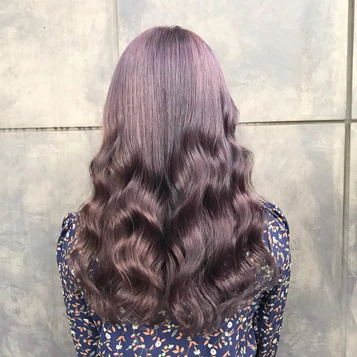 ロング カラー ブリーチ ラベンダーカラー ラベンダーグレー ヨシンモリ ムルギョル巻き K-POP好き美容師 🇰🇷Kai.Yのヘアスタイル
