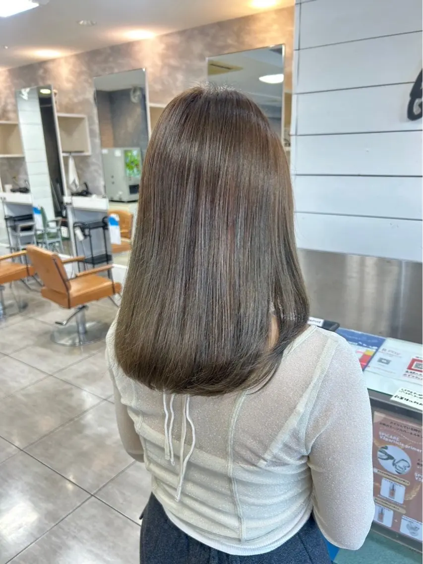 セミロング カラー ヘアカラー 本尾 空大のヘアスタイル