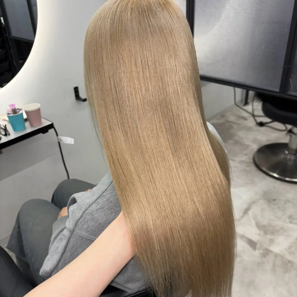 ロング カラー ヘアカラー Ren. 🦋デザインカラーのヘアスタイル