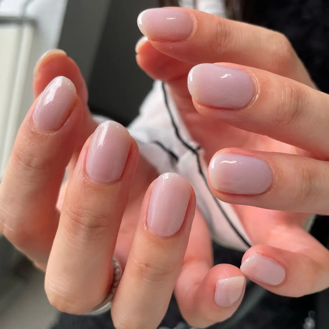 ネイル ワンカラーネイル emi 🧸のネイルデザイン