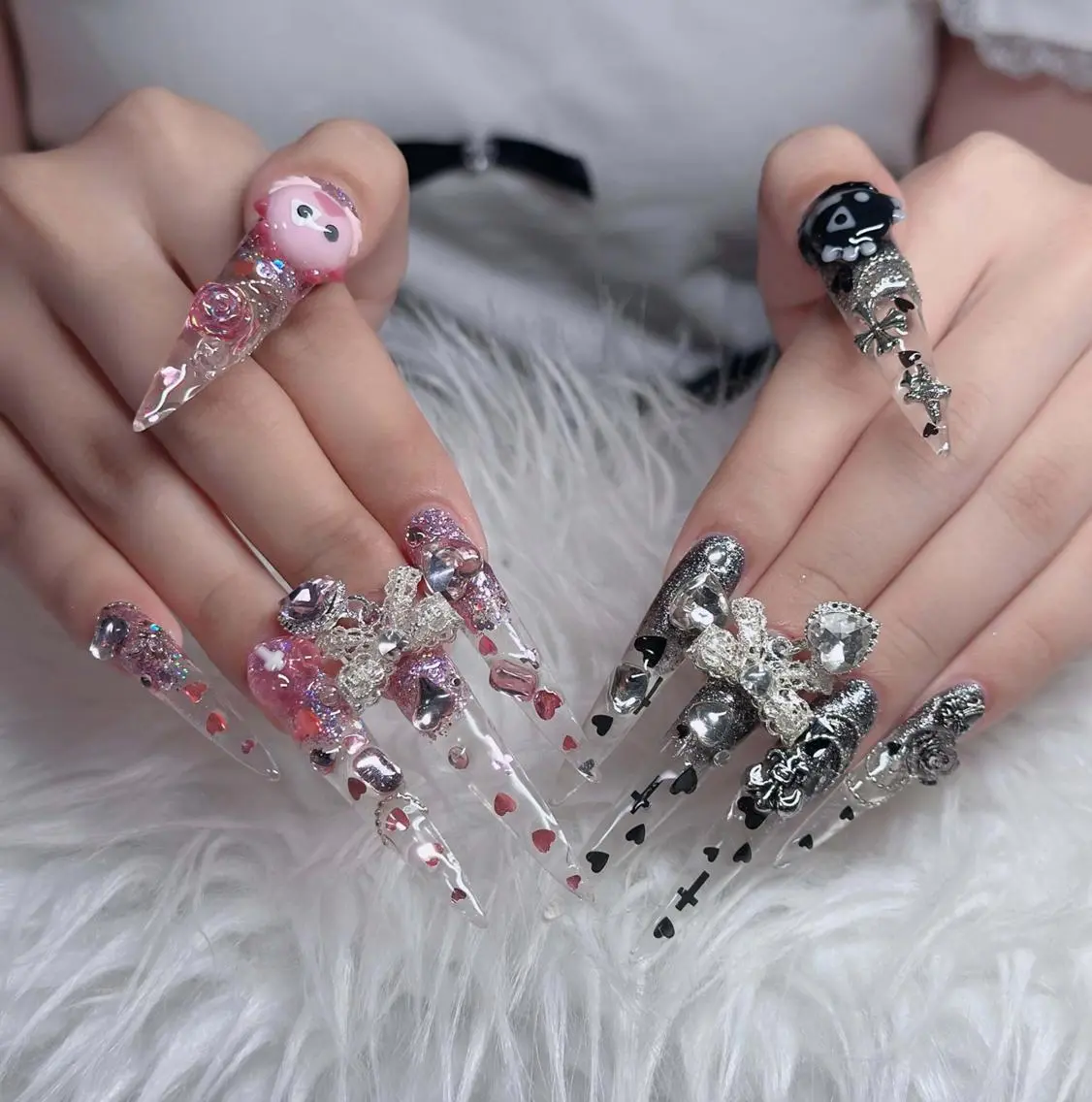ネイル フレンチネイル ジェルネイル ガラスフレンチ ハロウィン ハート ハンドネイル H.baby Nail Salonのネイルデザイン