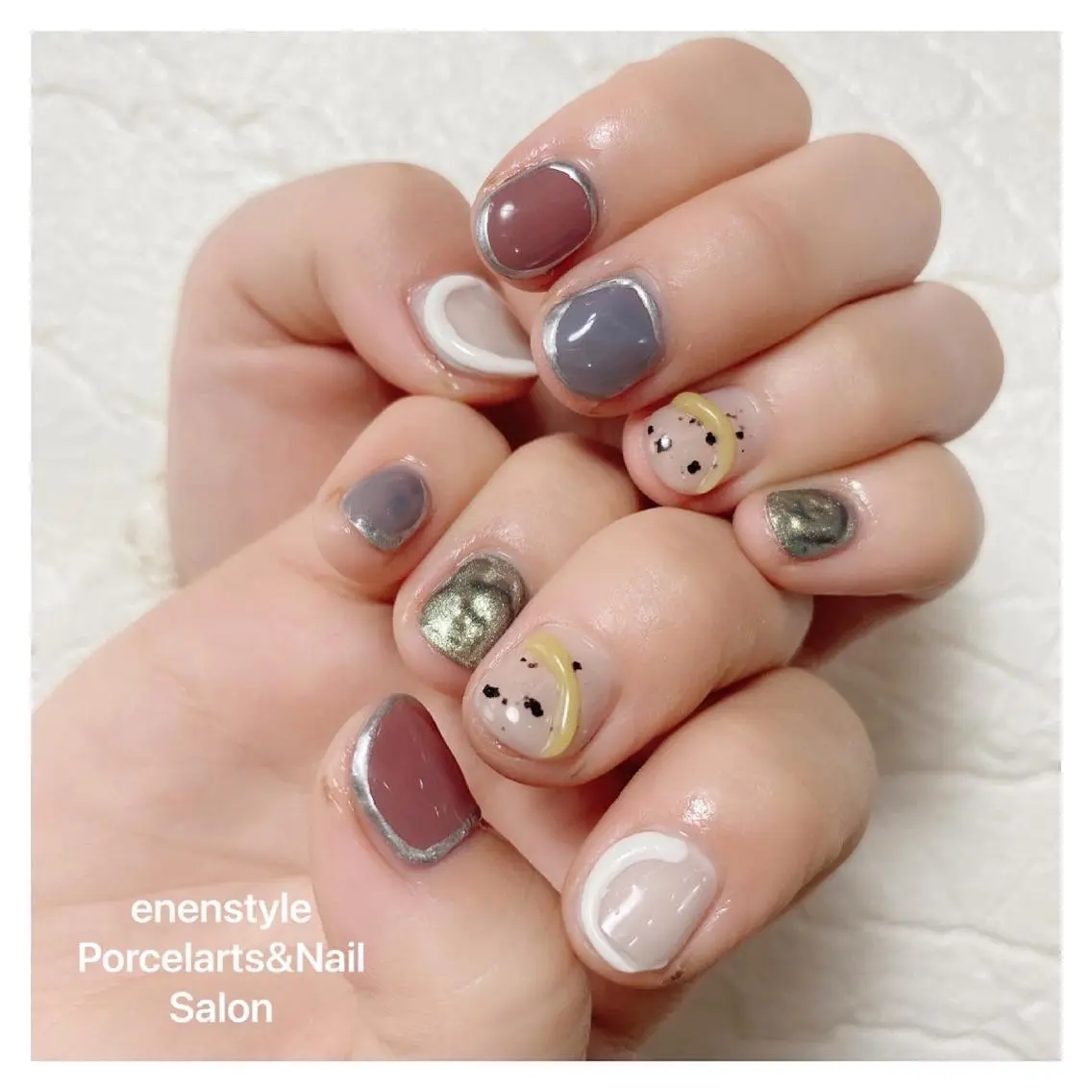 ショート ネイル ハンドネイル 🐾enen style 🐾のネイルデザイン