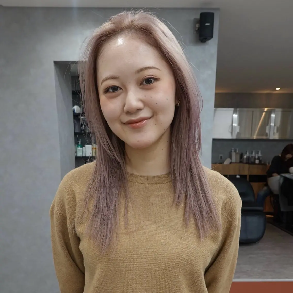 セミロング カラー ブリーチ 透明感カラー ダブルカラー ヘアカラー カットモデル yumekaのヘアスタイル