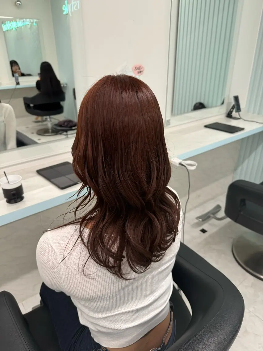 ロング カラー ヘアカラー 🤎モテ髪＆透明感 ミルクティー🥣🤎のヘアスタイル