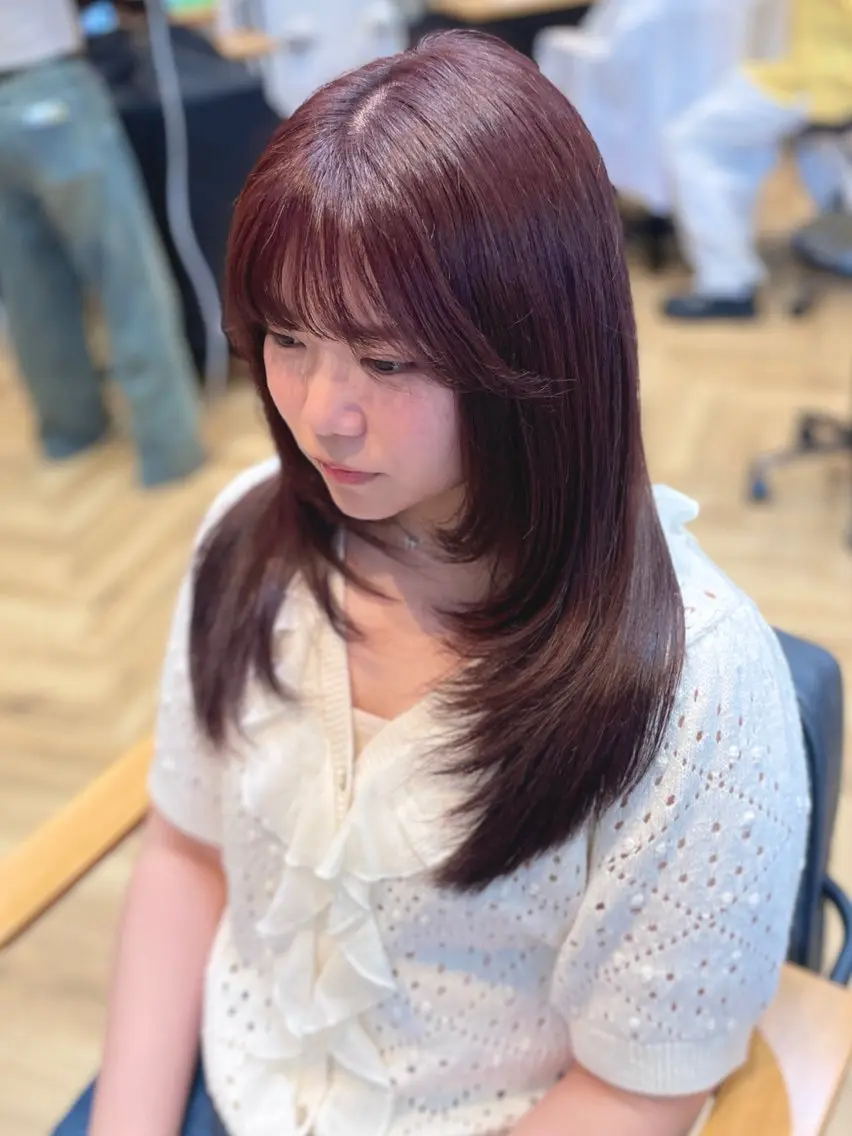ロング カラー ピンクカラー レッドカラー カット ヘアカラー 望恵🌸韓国🇰🇷 艶髪スタイルのヘアスタイル
