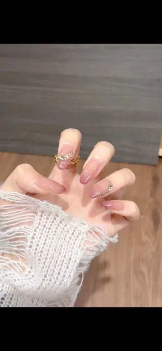 ネイル ハンドネイル Nami Nail  サロンのネイルデザイン