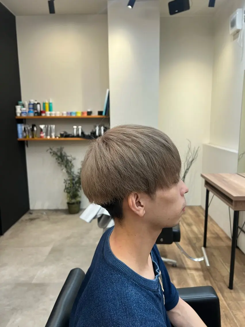 カラー パーマ メンズ ベージュカラー ミルクティーベージュ メンズ特化🪽 川島豪瑠のヘアスタイル