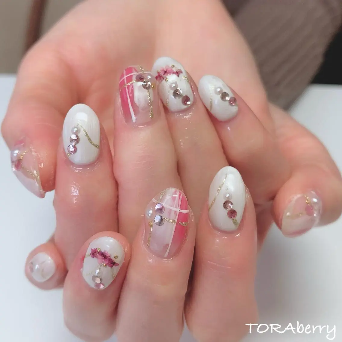 ネイル ハンドネイル ネイリスト なつみのネイルデザイン