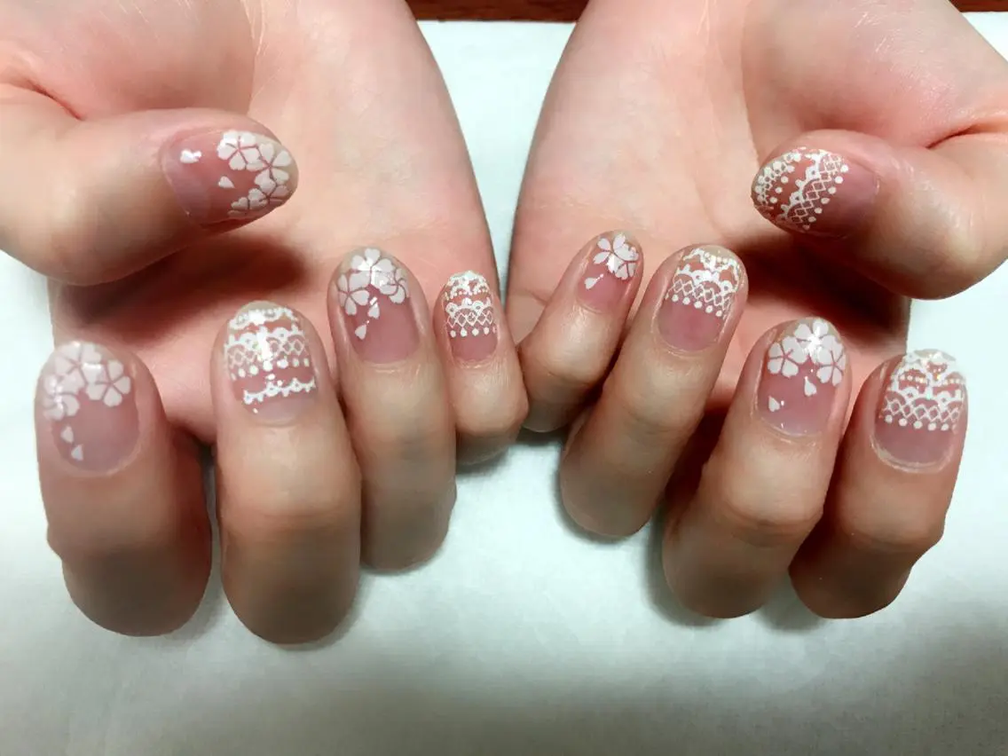 ミディアム カラー パーマ ヘアアレンジ ネイル マツエク・マツパ 結婚式・ブライダル 結婚式・ブライダル ブライダルネイル Sunny side nailのネイルデザイン