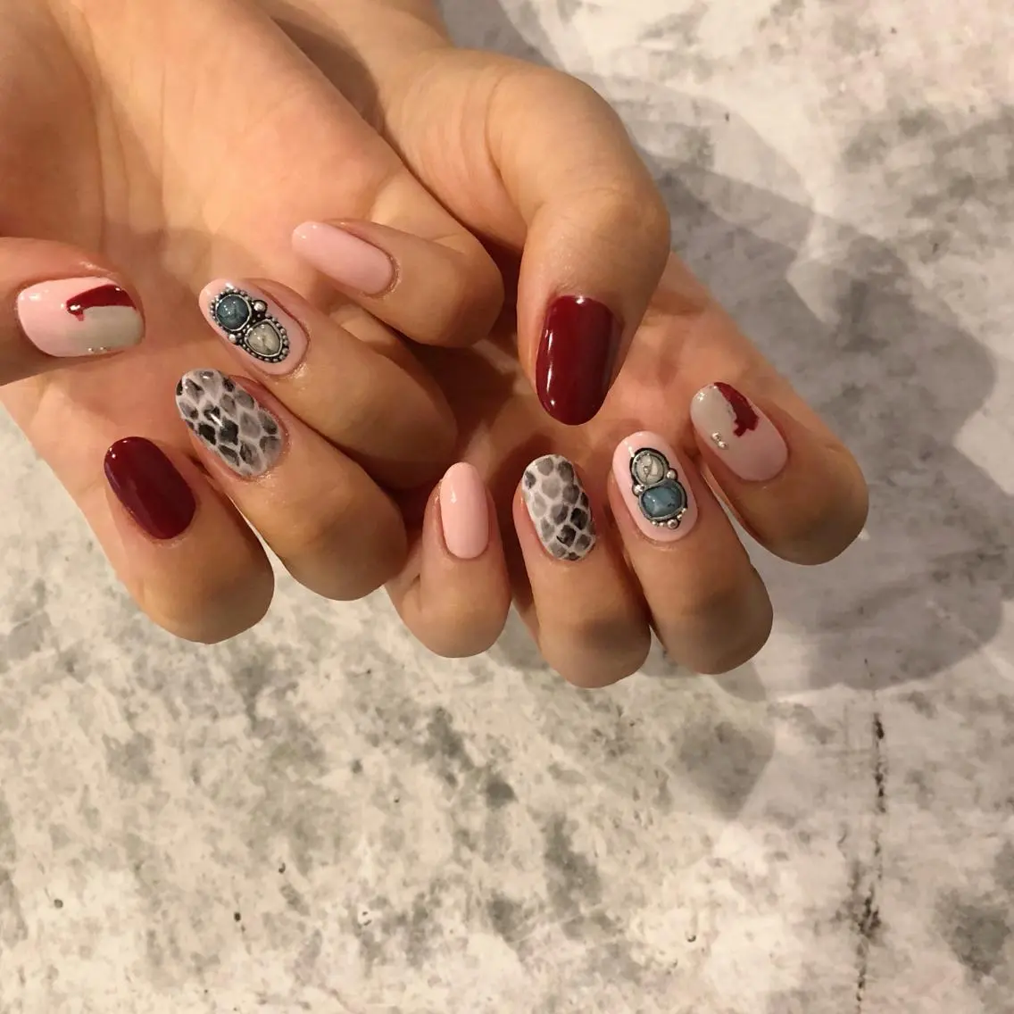 ネイル ハンドネイル 🌞💜 KAORI 🌴のネイルデザイン