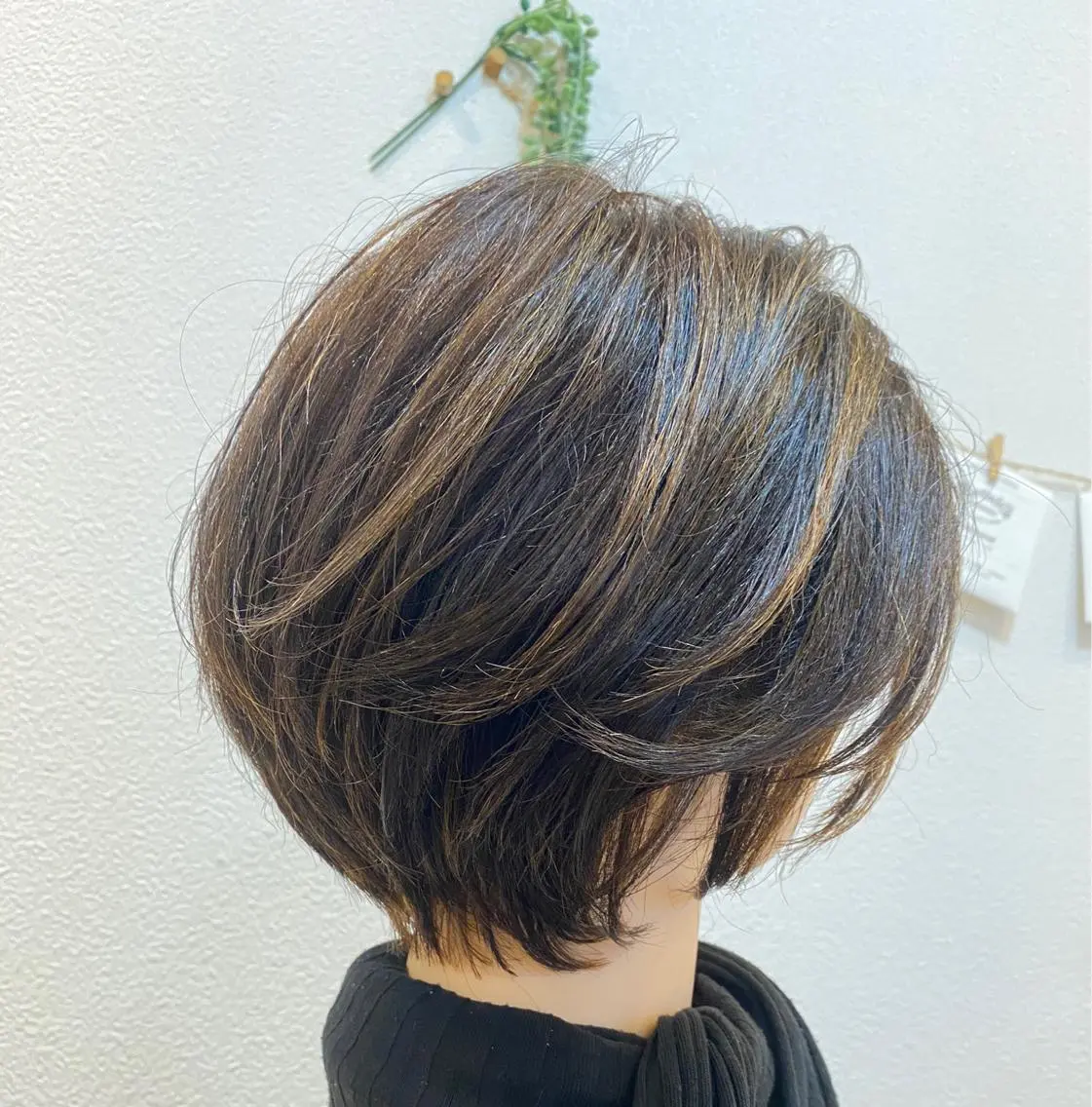 ショート ショートボブ ボブ 外国人風カラー ハイライト 髪質改善 トレンドパーマ 加藤菜月のヘアスタイル
