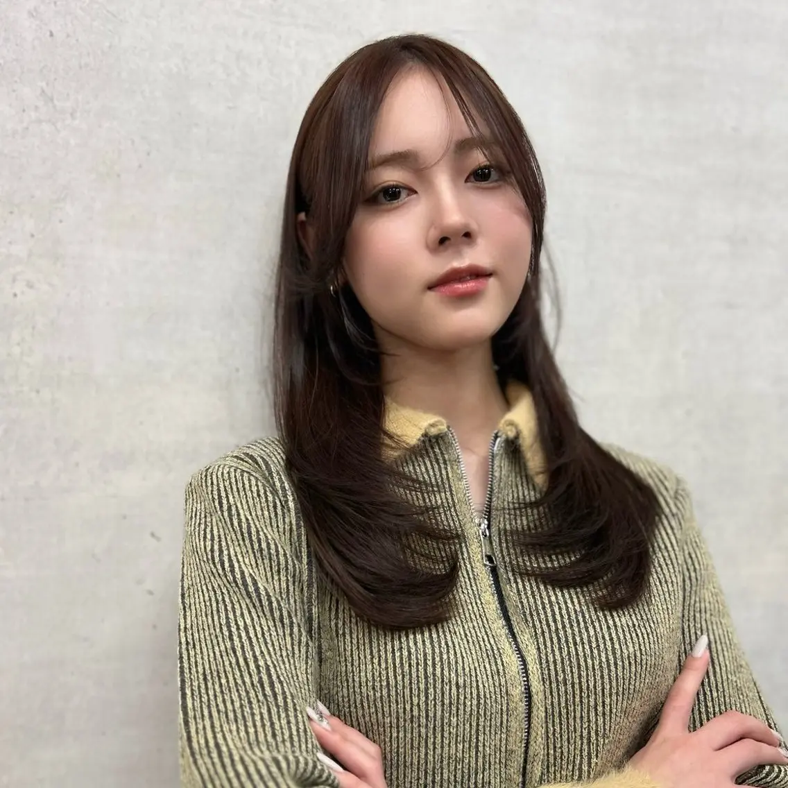 カラー ヘアカラー 塚原 怜音のヘアスタイル
