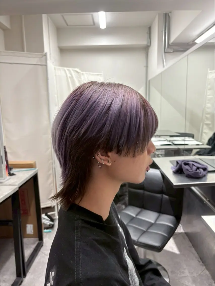 ミディアム カラー ブリーチ ウルフカット カット ヘアカラー 金田 颯太のヘアスタイル