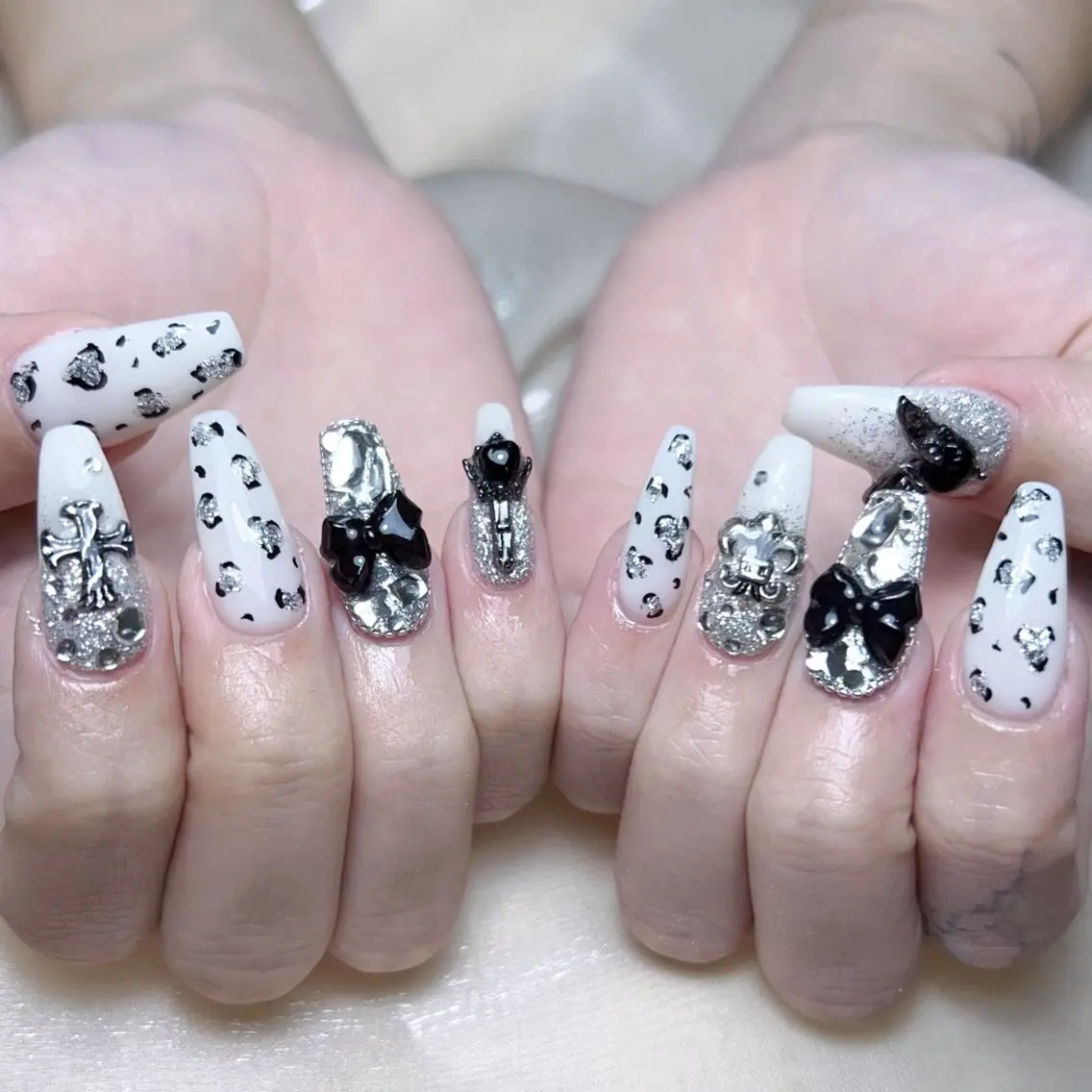 ネイル ハンドネイル NAILサロン 木にいるのネイルデザイン
