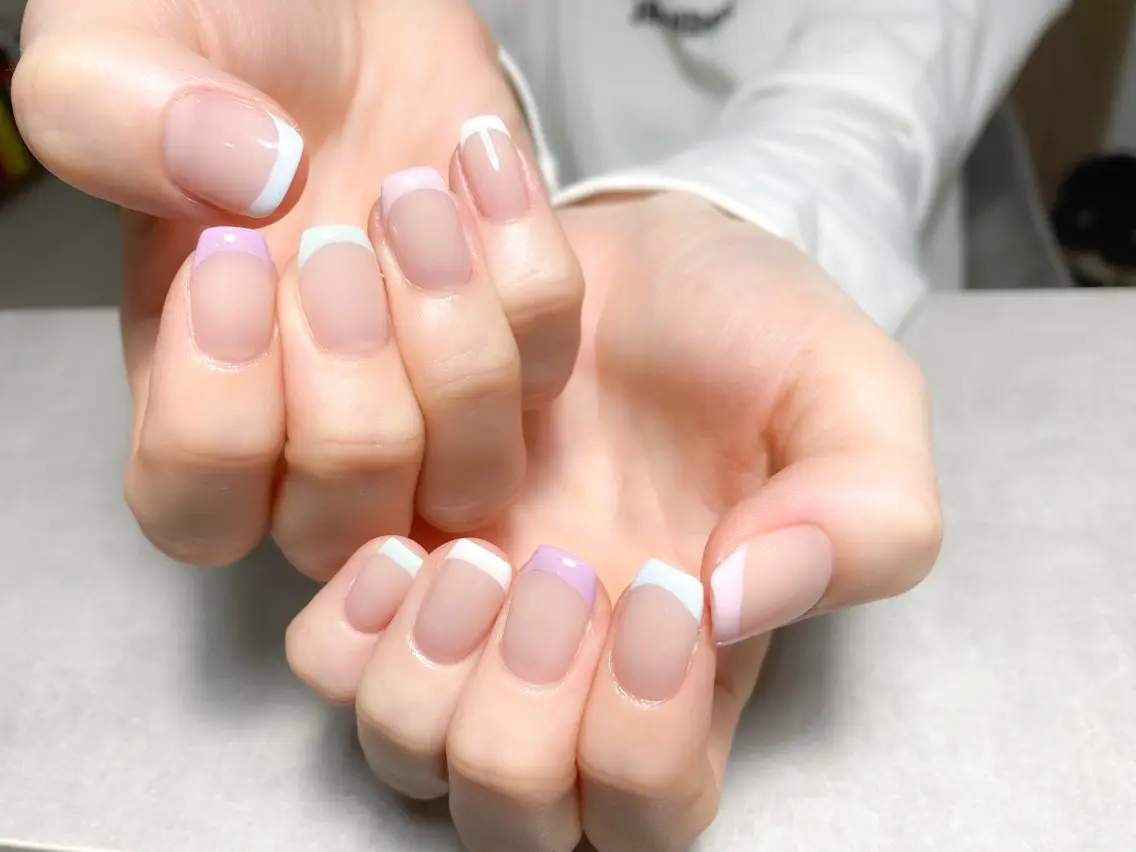 ネイル アートネイル フレンチネイル ジェルネイル ガラスフレンチ 韓国ネイル ハンドネイル SALON yc.hacciのマツエク・マツパデザイン