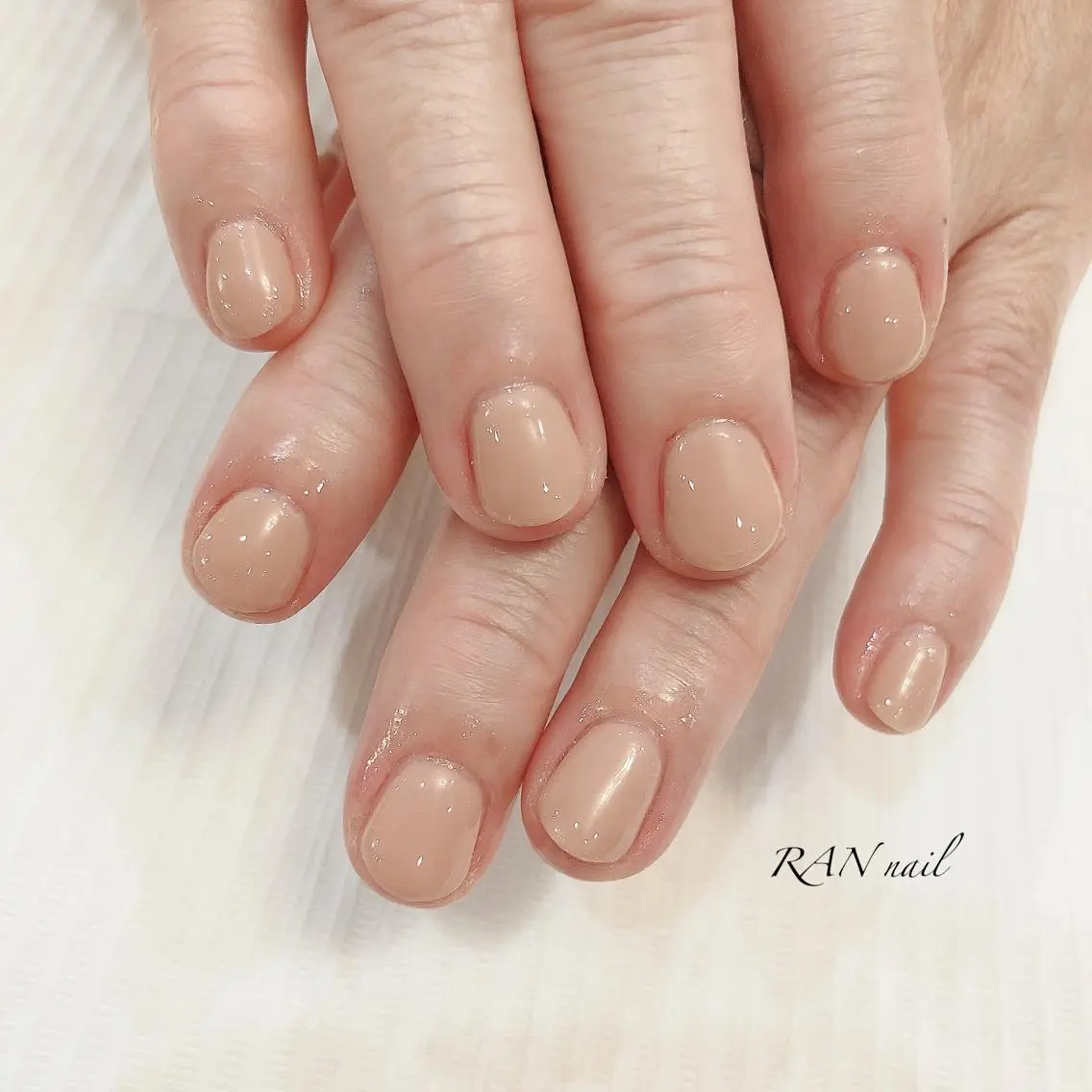 ネイル ブラウン ジェルネイル オフィスネイル ワンカラーネイル シンプルネイル ハンドネイル フットネイル RAN nailのネイルデザイン
