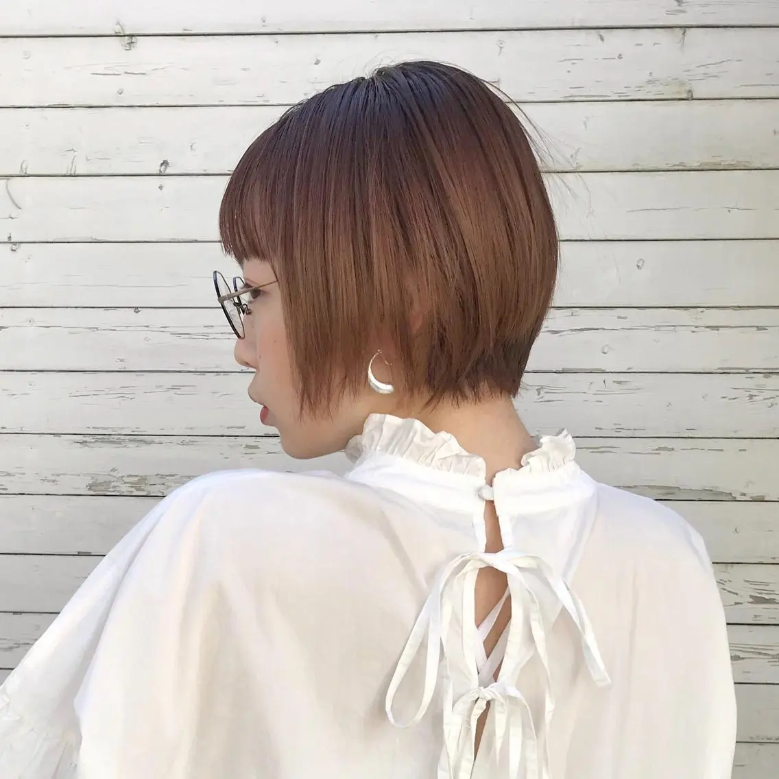ショート カラー ベージュカラー レイヤー/大人ボブ| ワタナベ リョウカのヘアスタイル
