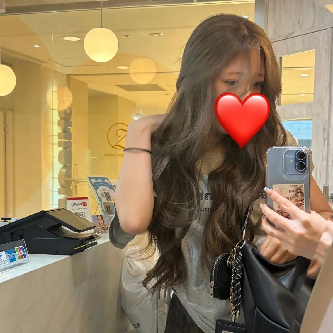 ロング カラー 透明感カラー グレージュ ヘアカラー Zina 坂木 美月のヘアスタイル