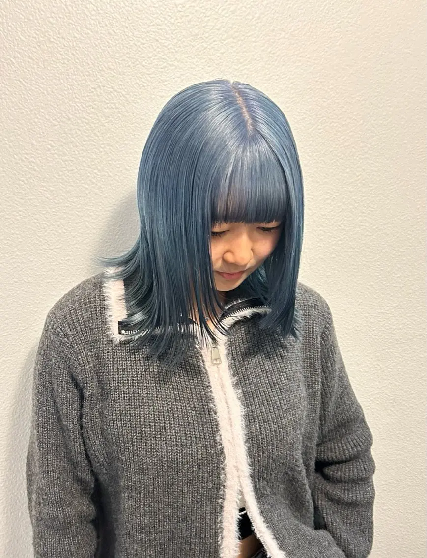 ミディアム カラー ブリーチ ヘアカラー 💜Noa /艶髪ハイトーン💫のヘアスタイル
