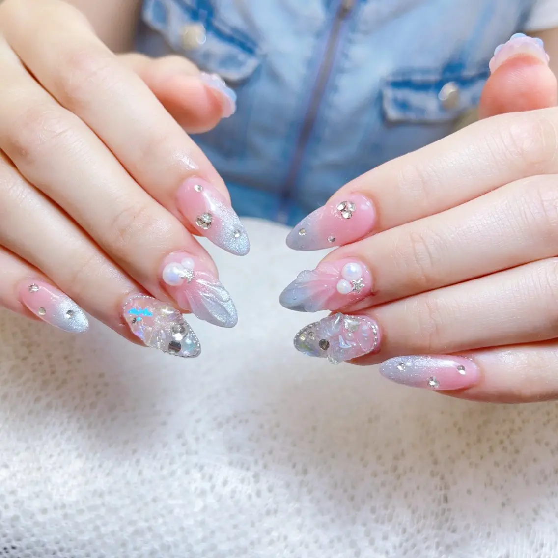 ネイル オーロラネイル クリアネイル フラッシュネイル ジェルネイル グラデーション ZUZU AMEE NAILのネイルデザイン