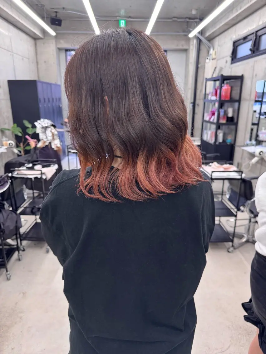 カラー Asami／名古屋／ ハイトーン／デザインのヘアスタイル