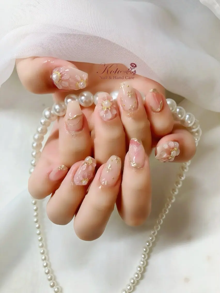 ネイル 長さ出し ジェルネイル 持ち込み ニュアンスネイル 赤色 ハンドネイル Nail Salon KOTOのネイルデザイン