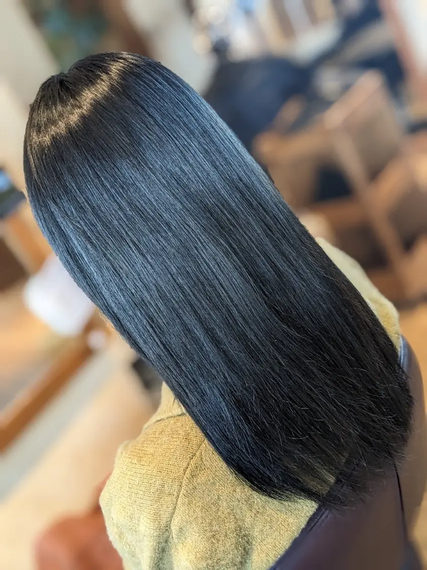 セミロング カラー 黒髪 ブルーカラー ブルーブラック 木下 峻輔/髪質改善特化のヘアスタイル