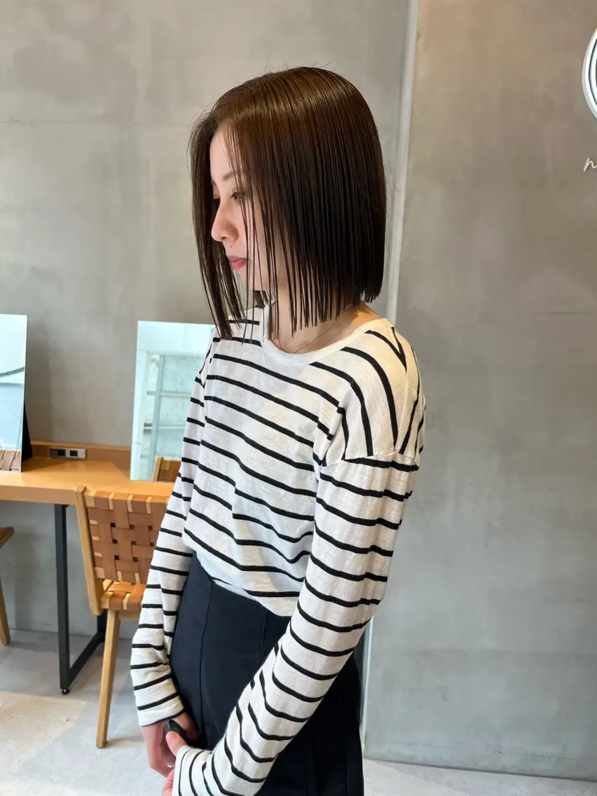 ミディアム カラー カット トリートメント 縮毛矯正ボブ&顔まわ レイヤー♡TOMOEのヘアスタイル
