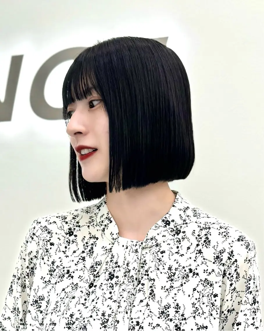 ショート カラー ヘアアレンジ カット ヘアカラー トリートメント ヘッドスパ ヘアセット 縮毛矯正🤍 ボブ/ HIKARIのヘアスタイル