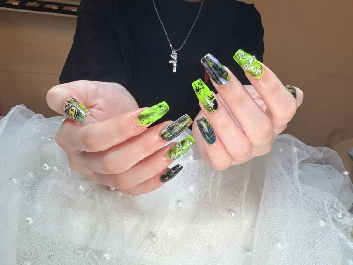 ネイル ハンドネイル リセス 高田馬場💎のネイルデザイン