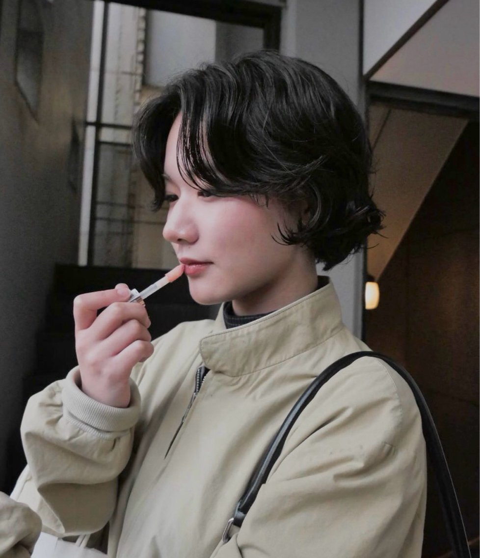 ショート パーマ，透明感カラー ／emiのヘアスタイル