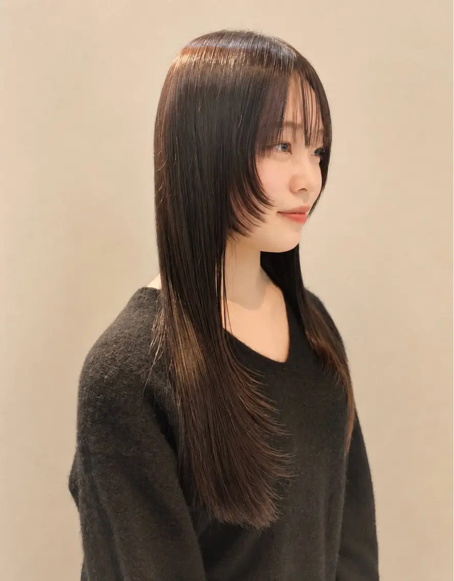 ロング 顔まわりレイヤー 韓国風ヘア レイヤーカット ロング 透明感☁️/レイヤー 🤍/まの🌷のヘアスタイル