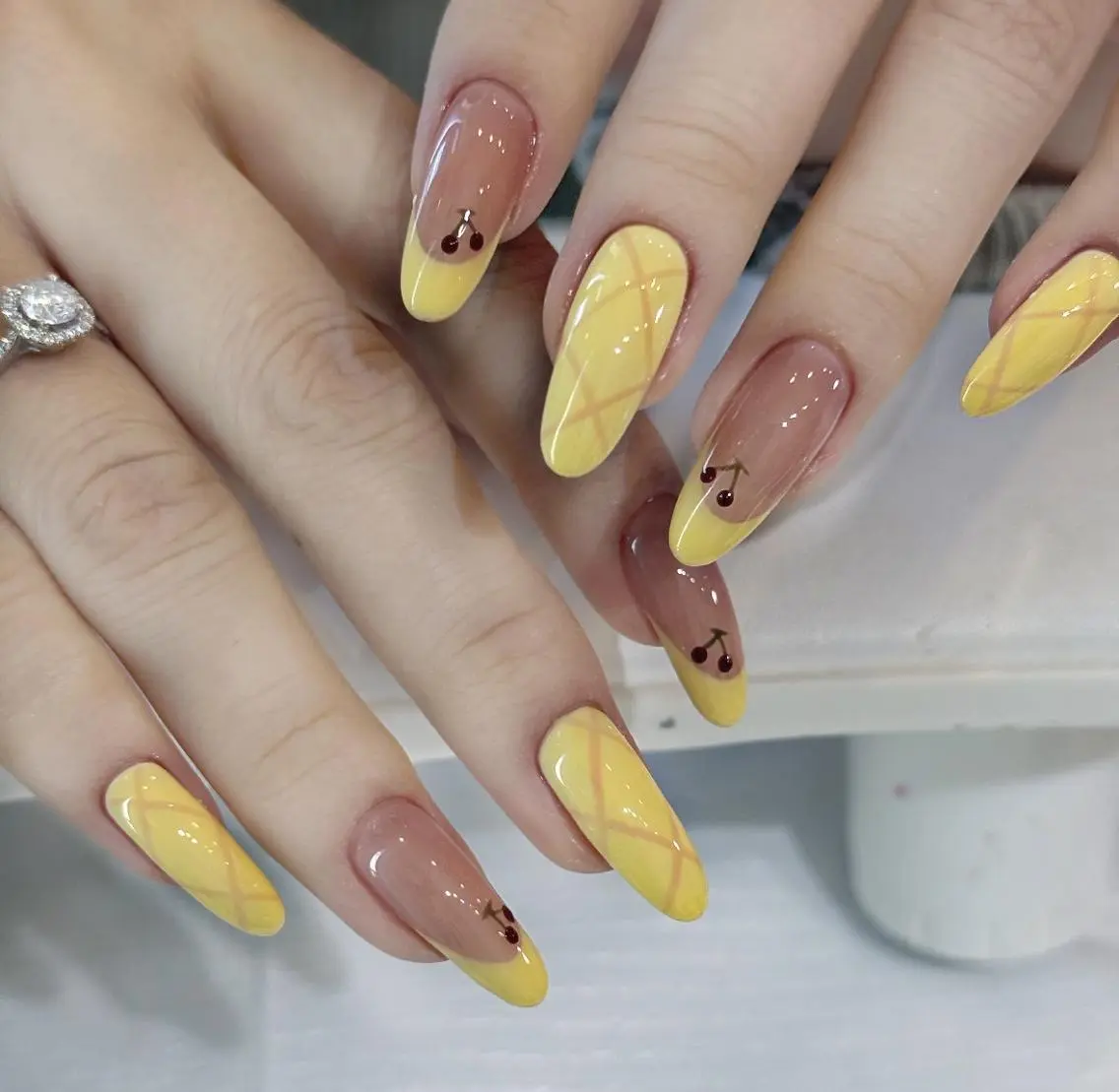 ネイル ハンドネイル 🎀 Ayaka_nailのネイルデザイン