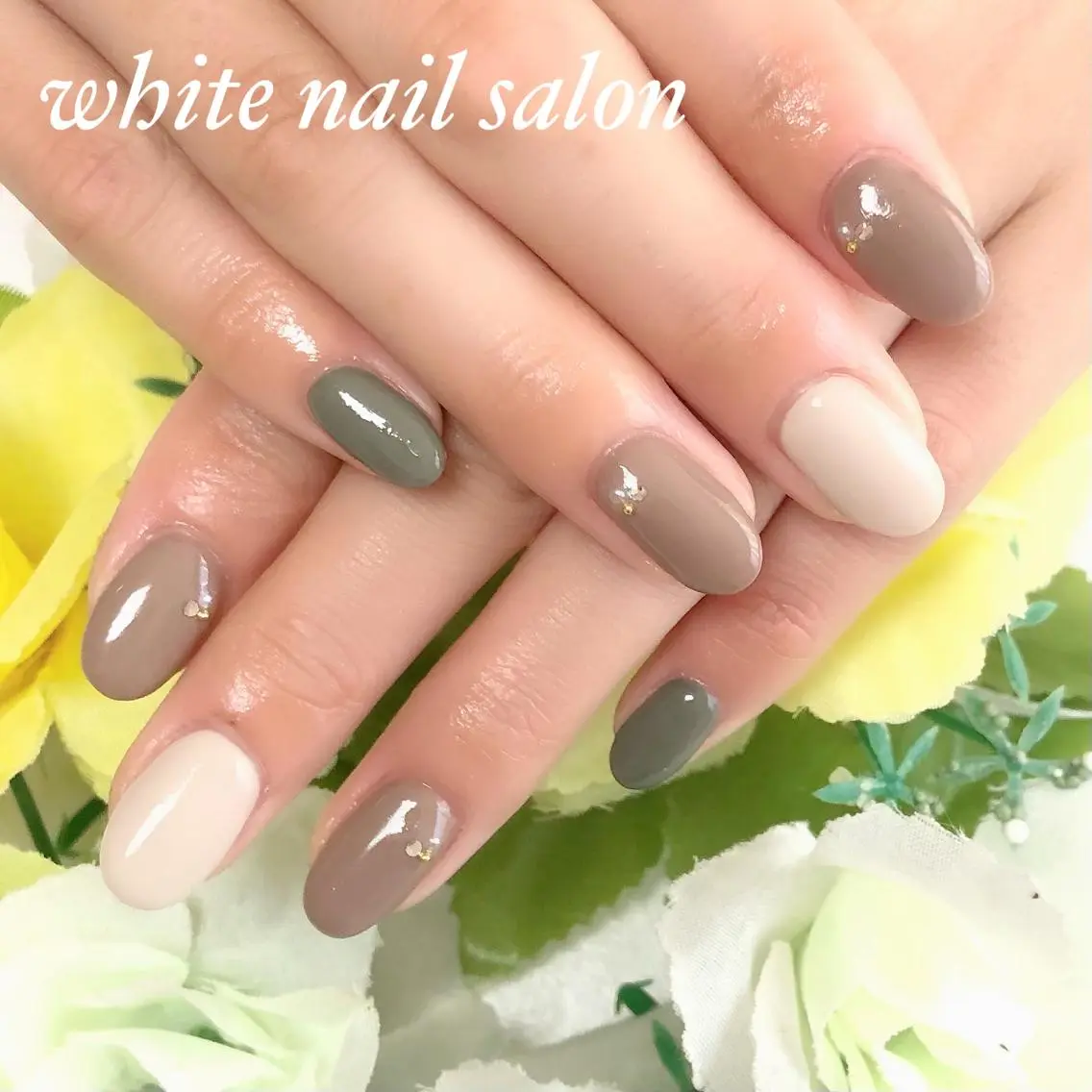 ネイル アートネイル フレンチネイル ジェルネイル ハードジェル 持ち込み ハンドネイル white nail salonのネイルデザイン