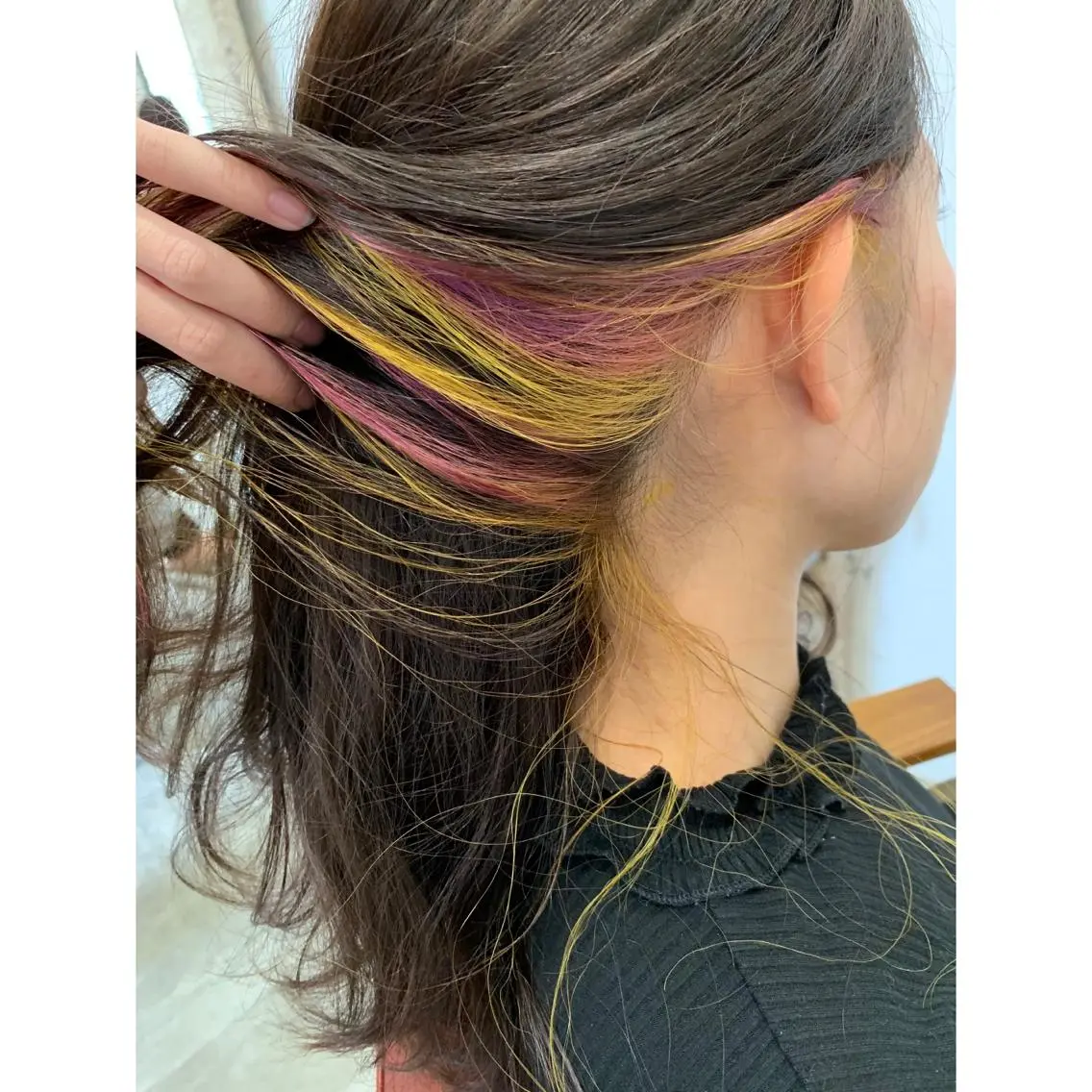 セミロング カラー インナーカラー fio マナミのヘアスタイル
