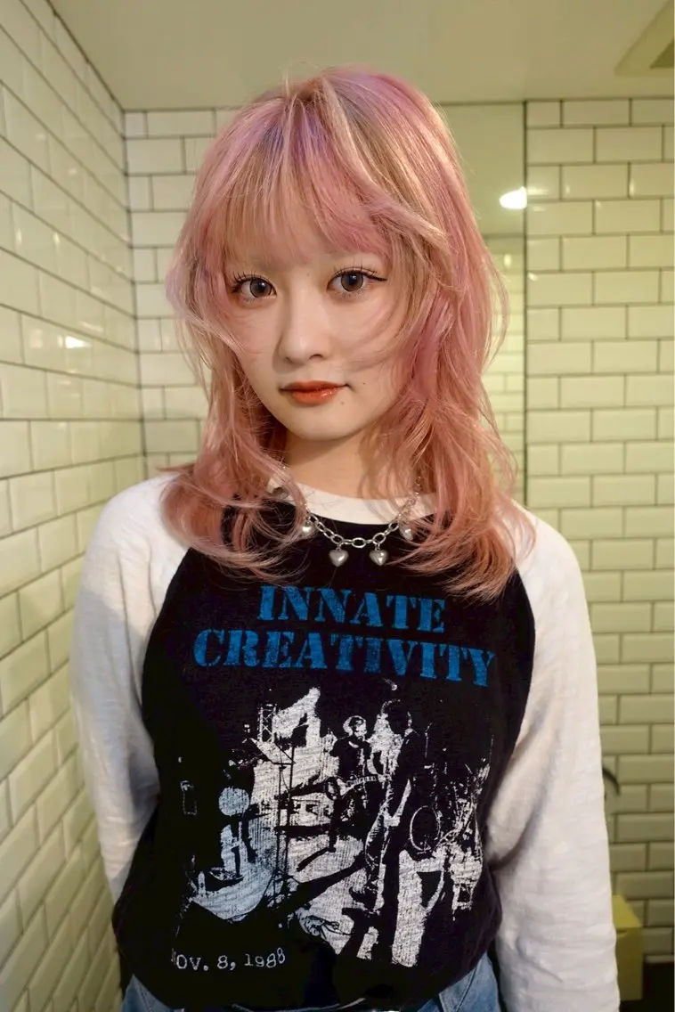 ロング カラー ヘアアレンジ ピンクカラー ヘアカラー minto/ パーマモデル募集中のヘアスタイル