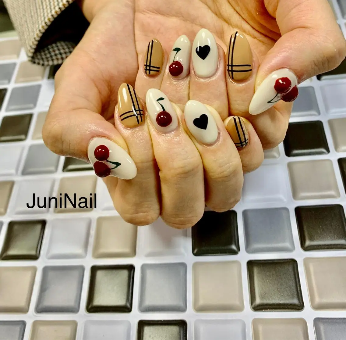 ネイル ハンドネイル JuniNail 주니네일🇰🇷suのネイルデザイン