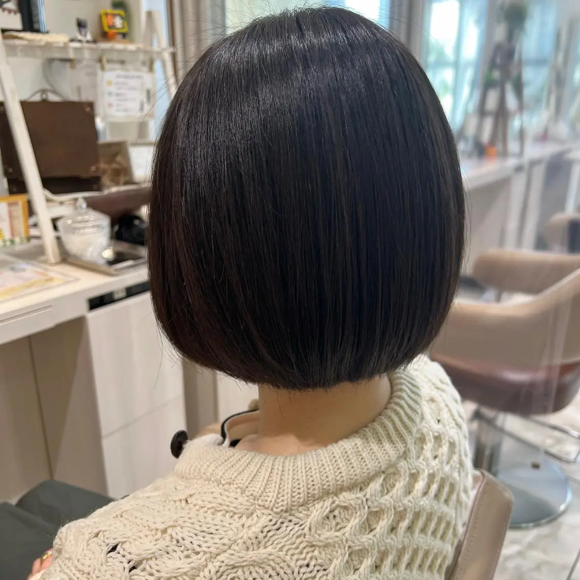 ショート ボブ カット トリートメント 三箇島陽香/髪質改善 クロスパーマ縮毛矯正のヘアスタイル