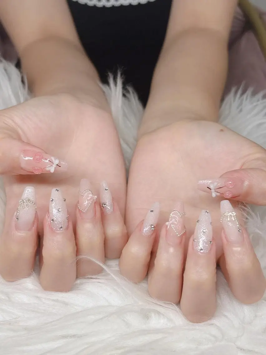 ネイル Lee Nailsのネイルデザイン