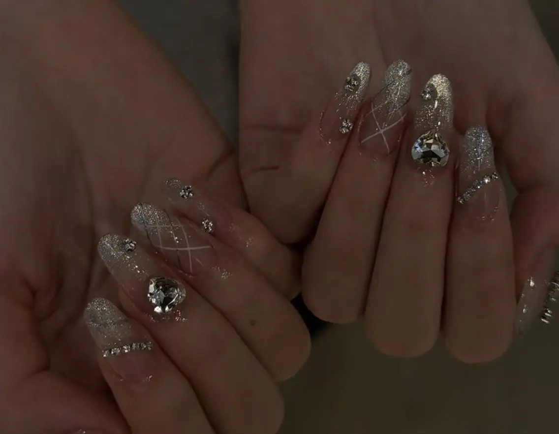 ネイル ハンドネイル 🎀 KiKi_nailのネイルデザイン