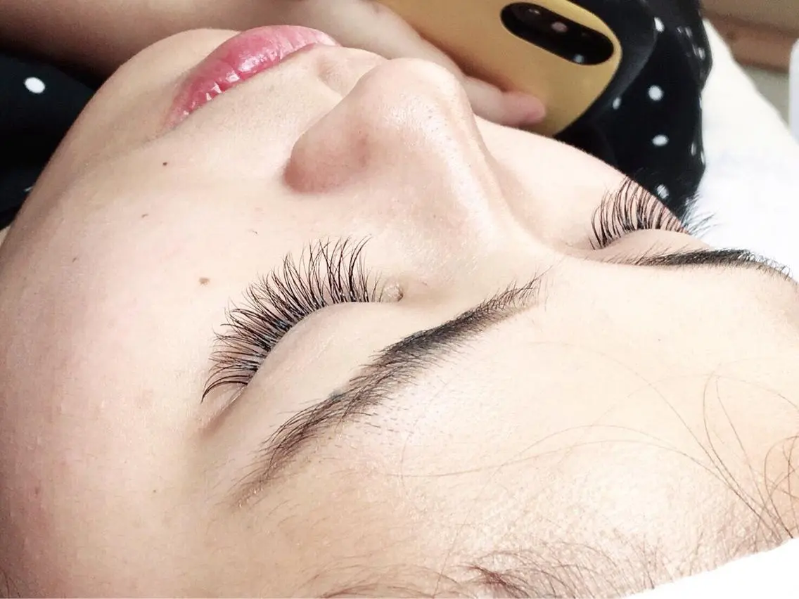 マツエク・マツパ ボリュームラッシュ brille ~eyelash~のヘアスタイル