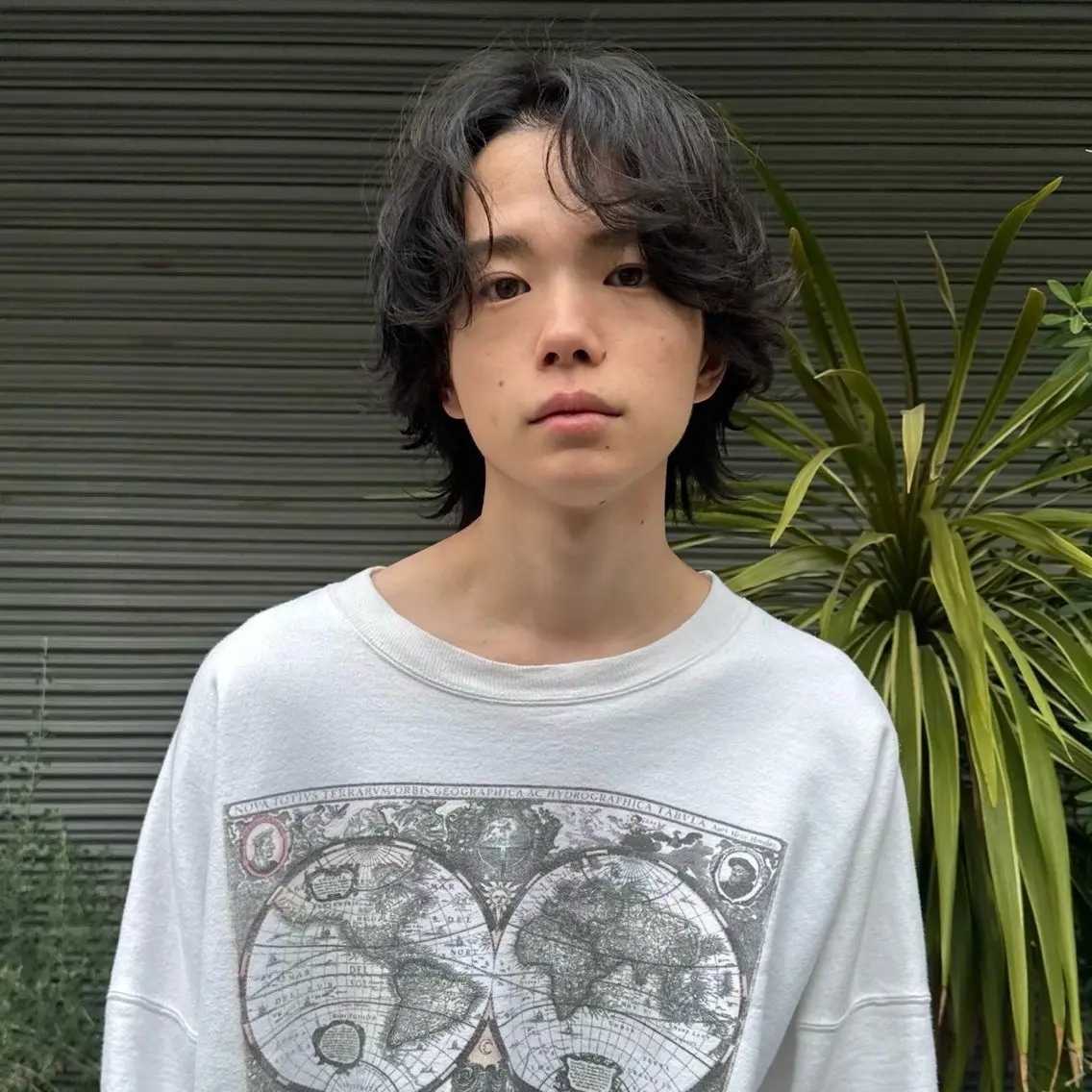 ミディアム モモセ ユメトのヘアスタイル