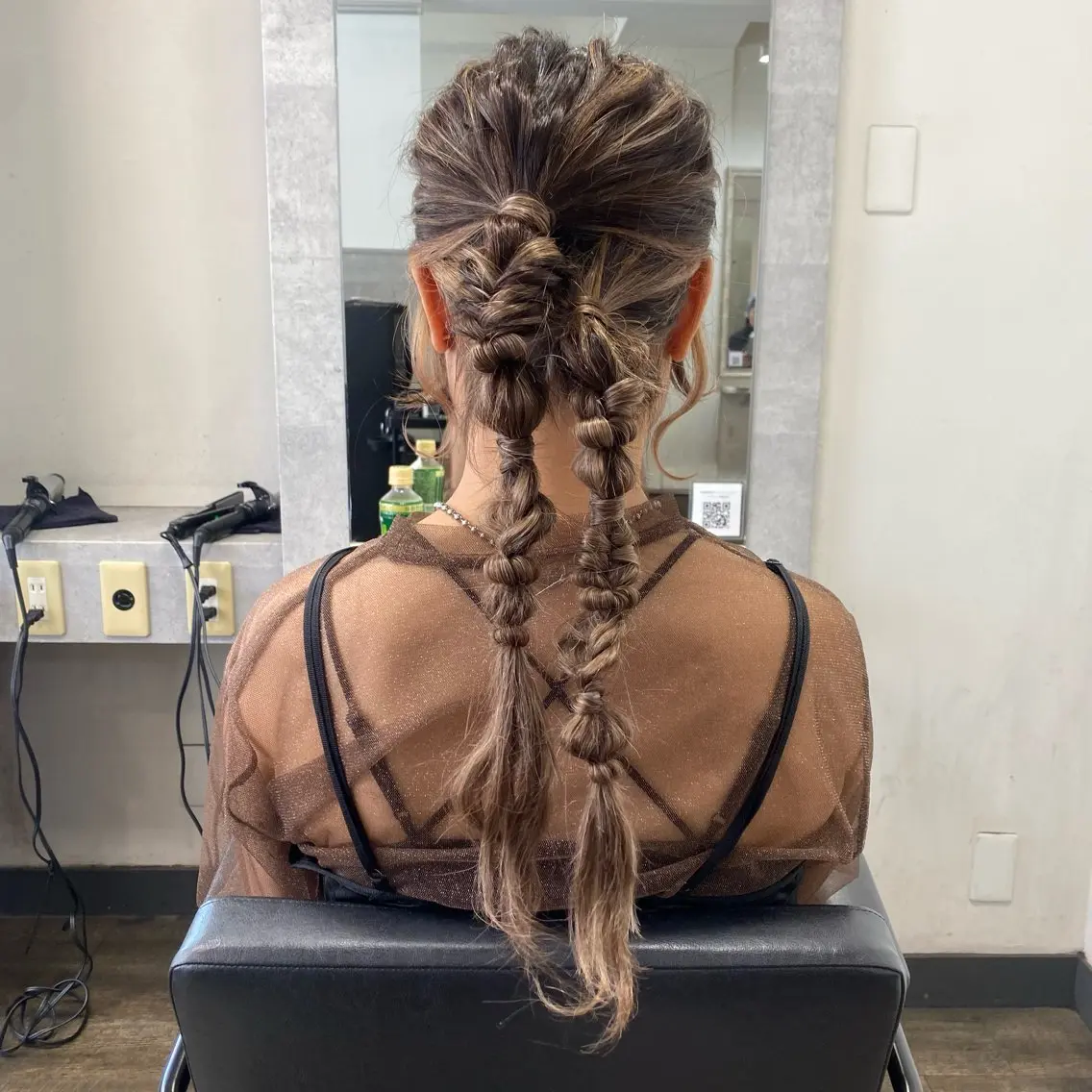 ロング ヘアアレンジ 檜谷 晴　顔周りカットのヘアスタイル