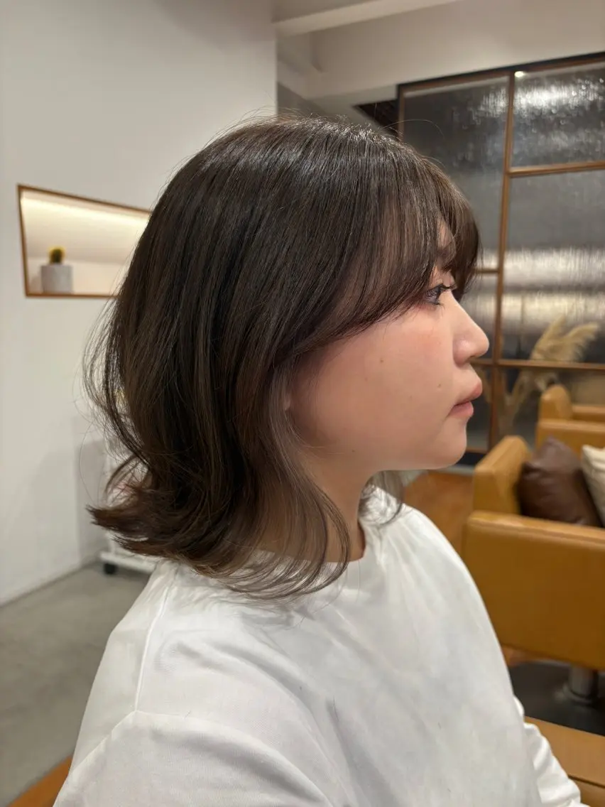 ミディアム ヘアカラー 杉井 響のヘアスタイル