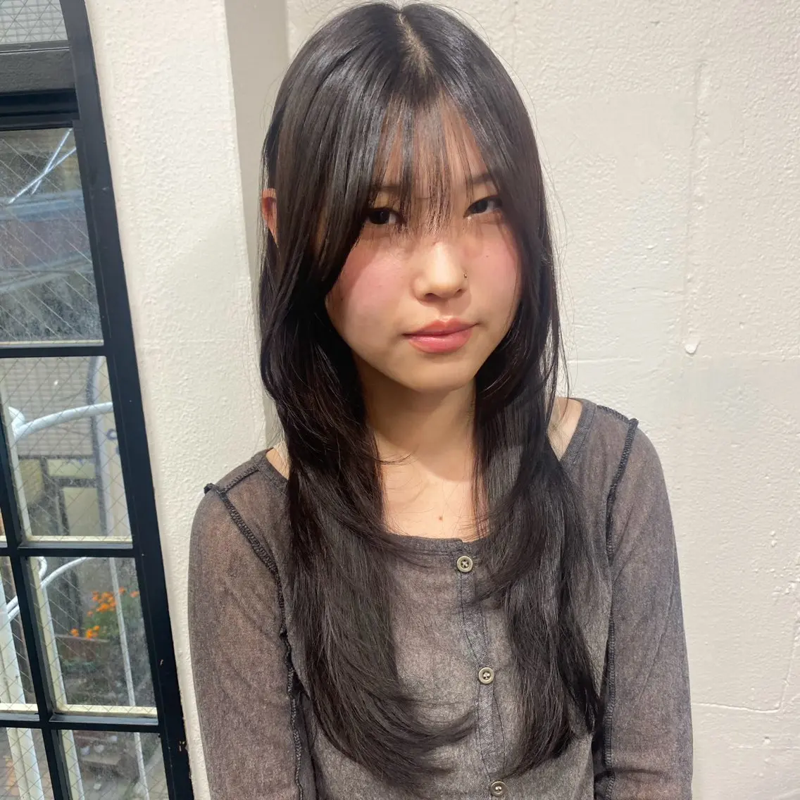 ロング カラー ヘアアレンジ 顔まわりレイヤー 顔周りカット 髪質改善 韓国風ヘア レイヤーカット ヘアカラー トリートメント 🌟🍒ハイトーン 韓国ヘア/ユウミのヘアスタイル