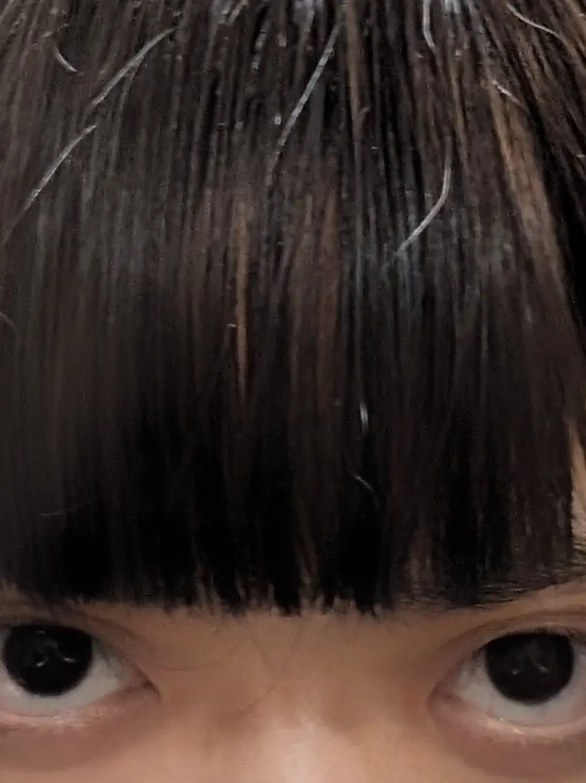 前髪カットの写真