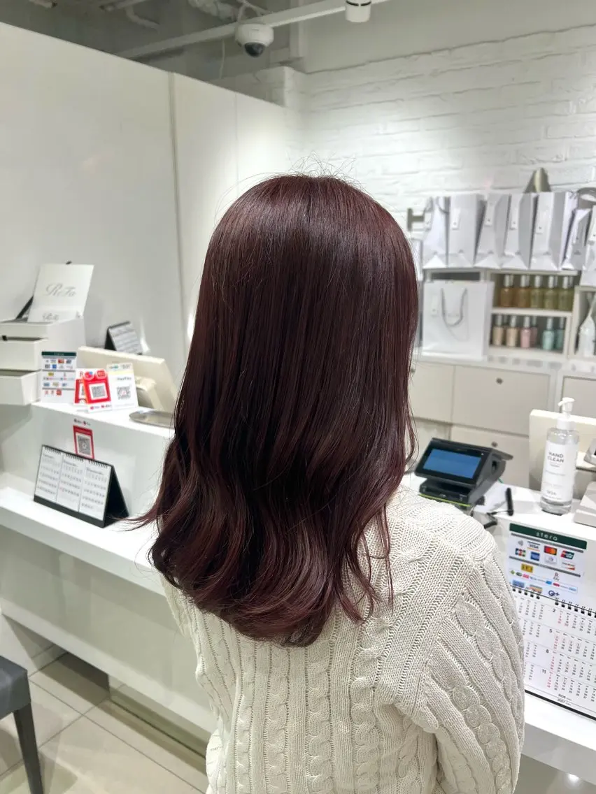 セミロング カラー ブリーチ ラベンダーカラー ブリーチなしカラー ピンクカラー ピンクラベンダー ヘアカラー トリートメント 【暖色カラー特化】 中山由梨のヘアスタイル