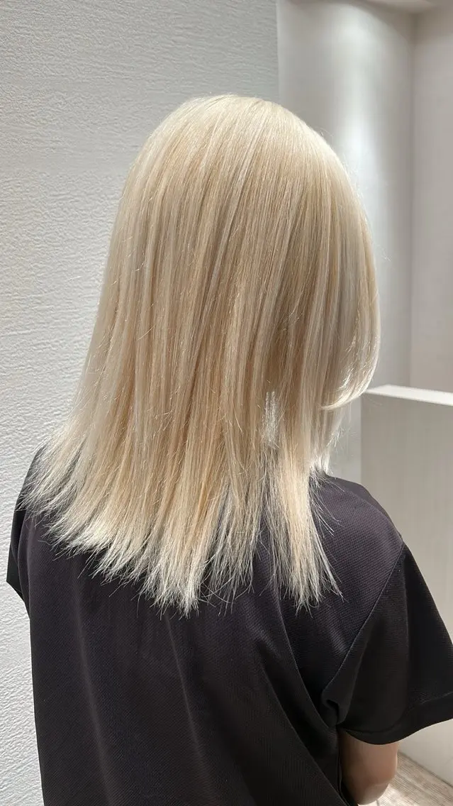 カラー 鈴木 瑠花のヘアスタイル