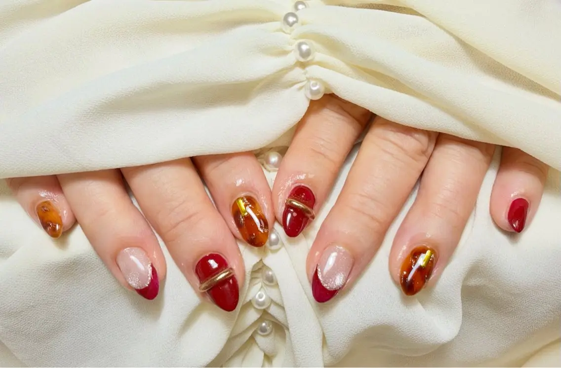 ネイル べっ甲ネイル ボルドー フレンチネイル ミラーネイル ハンドネイル ✨韓国✨nail salonLumieのネイルデザイン